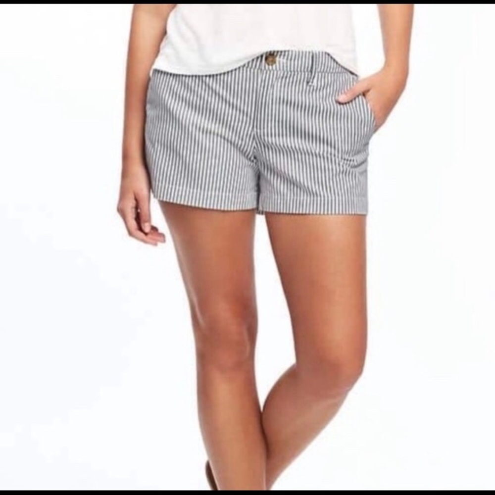 Women's Old Navy Blue White Stripe Stripe Shorts - Sz 4, 3" inseam